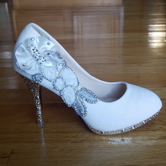 bnhh Shoes - White Sparkling Heels